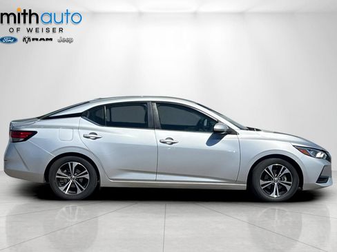 Used 2022 Nissan Sentra SV FWD image 3