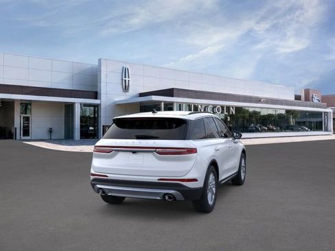 New 2026 Lincoln Corsair Premiere FWD image 9