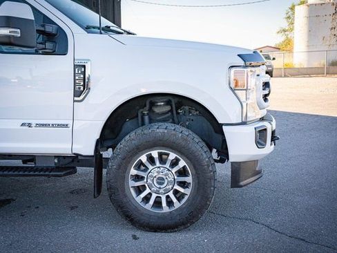 Used 2022 Ford F250 Lariat w/ Lariat Ultimate Package AWD/4WD image 5