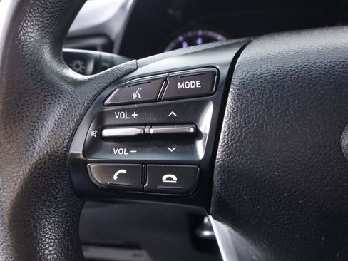 Used 2019 Hyundai Veloster 2.0 FWD image 12
