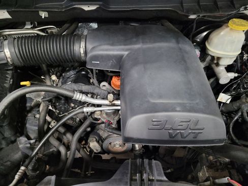 Used 2018 RAM 1500 Big Horn image 30