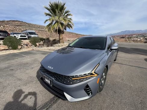 Used 2022 Kia K5 LXS image 1