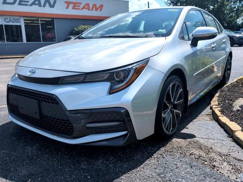 Used 2022 Toyota Corolla SE image 3