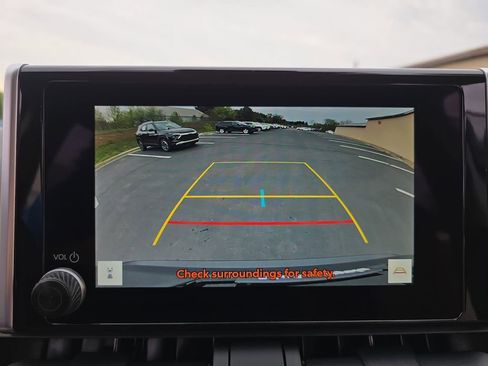 Used 2025 Toyota RAV4 XLE w/ Convenience Package FWD image 25