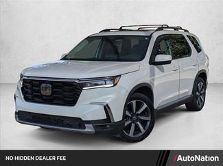 Used 2023 Honda Pilot Touring video 1