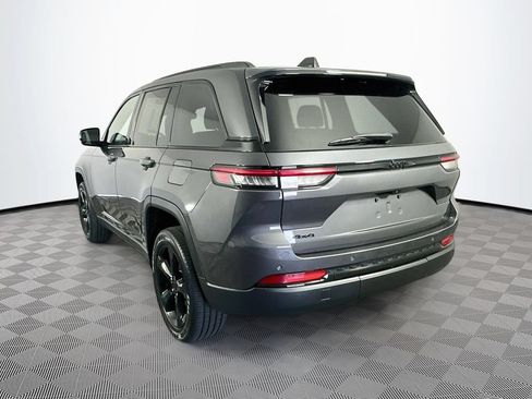 Certified 2023 Jeep Grand Cherokee Altitude AWD/4WD image 8