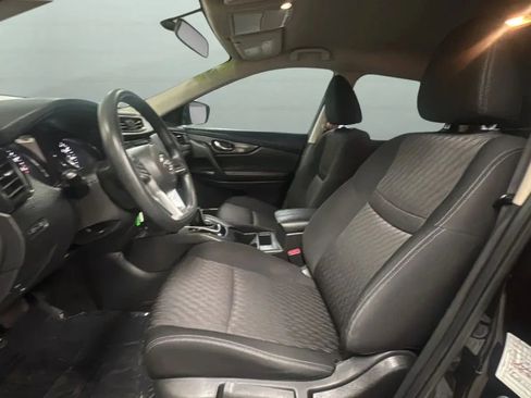Used 2017 Nissan Rogue S FWD image 20