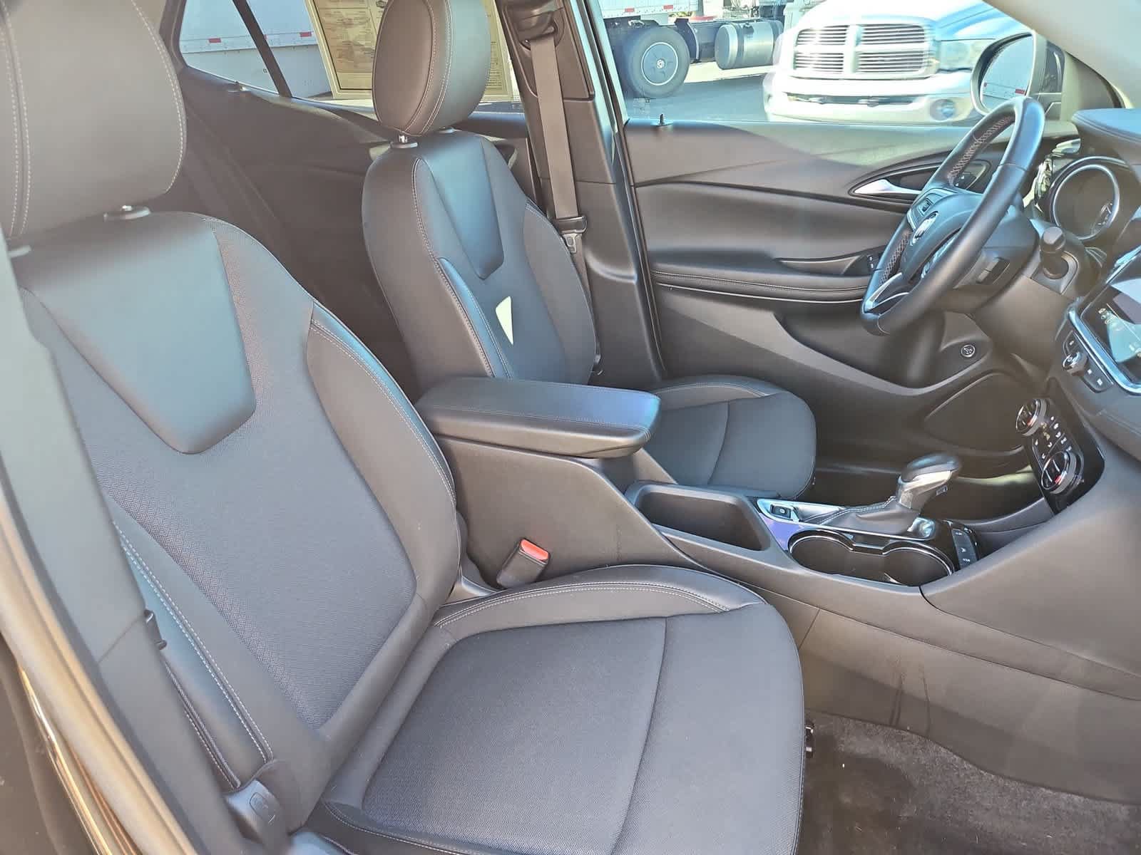 Used 2023 Buick Encore GX Select w/ Sport Touring Package FWD image 18