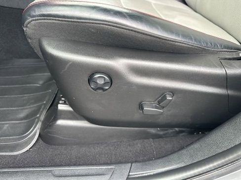 Used 2024 Dodge Durango GT image 17