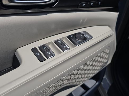 New 2026 Kia Carnival SX Prestige FWD image 21