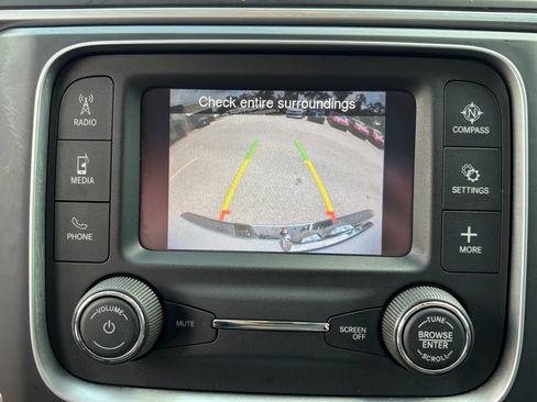 Used 2021 RAM 1500 Classic SLT RWD image 26