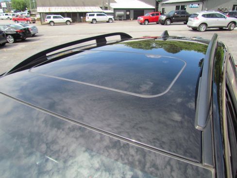 Used 2021 Subaru Crosstrek 2.5i Sport w/ Moonroof Package image 26