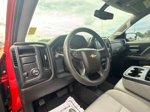 Used 2018 Chevrolet Silverado 1500 Custom w/ Custom Value Package AWD/4WD image 14
