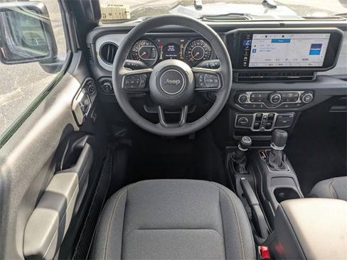 New 2025 Jeep Gladiator Sport image 16