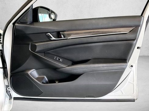 Used 2022 Honda Accord Sport image 19