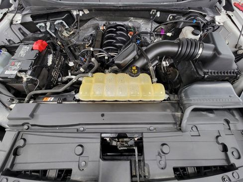 Used 2019 Ford F150 XLT w/ Equipment Group 302A Luxury image 9