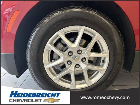 Certified 2024 Chevrolet Equinox LT w/ LPO, Floor Liner Package FWD image 7