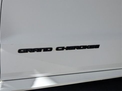 Used 2019 Jeep Grand Cherokee Limited X image 5