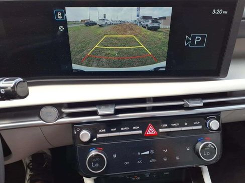 Used 2025 Hyundai Tucson SEL FWD image 15