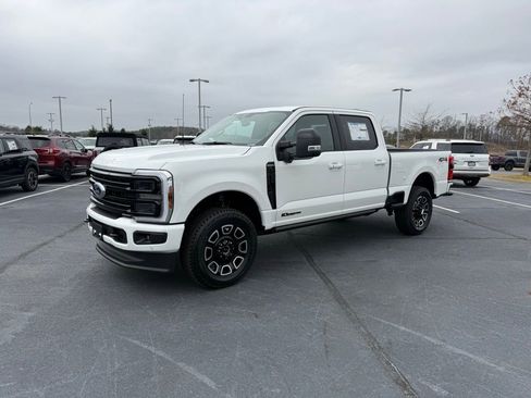 New 2026 Ford F250 Platinum AWD/4WD image 3