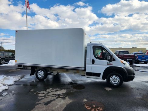 Used 2019 RAM ProMaster 3500 w/ Premium Appearance Group image 17