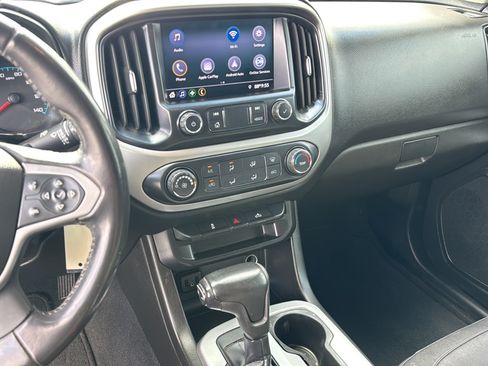 Used 2021 Chevrolet Colorado LT RWD image 11