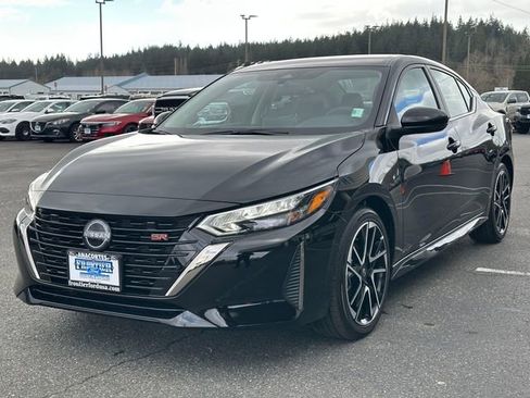 Used 2025 Nissan Sentra SR image 6