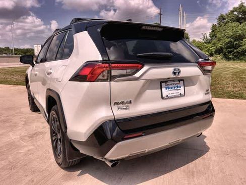 Used 2024 Toyota RAV4 XSE AWD/4WD image 5