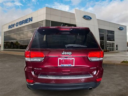 Used 2017 Jeep Grand Cherokee Limited w/ Luxury Group II image 4