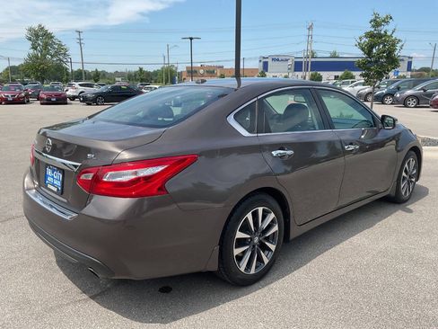 Used 2016 Nissan Altima 2.5 SL FWD image 7