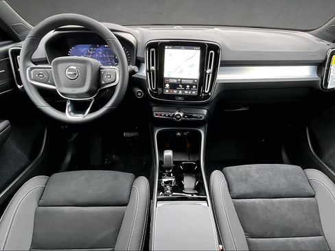New 2026 Volvo XC40 B5 Ultra w/ Protection Package Premier AWD/4WD image 5