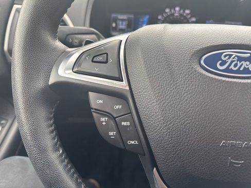 Certified 2022 Ford Edge SEL w/ Sport Appearance Package image 16