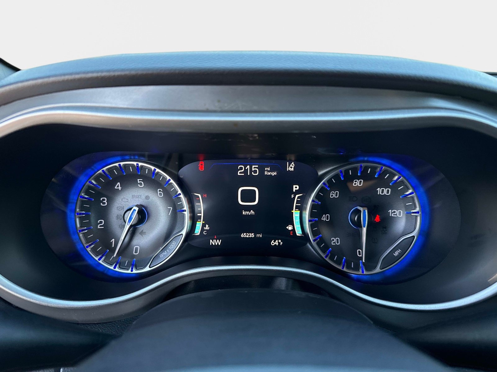 Used 2025 Chrysler Pacifica Select FWD image 26