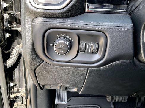 New 2026 RAM 2500 Limited AWD/4WD image 19