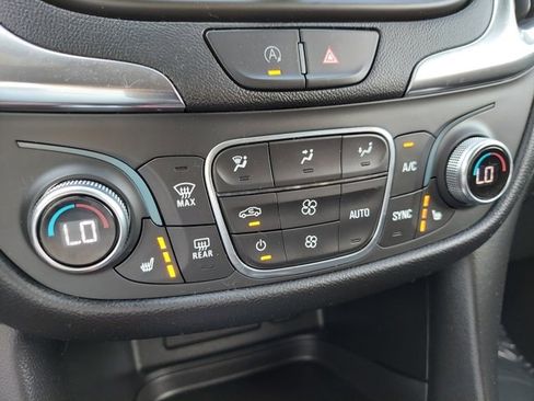 Certified 2022 Chevrolet Equinox LT image 31