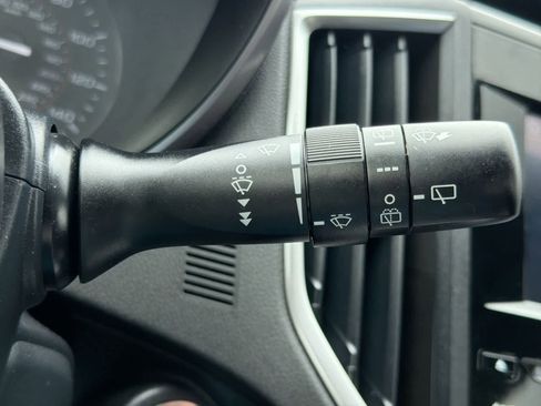 Certified 2023 Subaru Crosstrek 2.0i Premium image 28