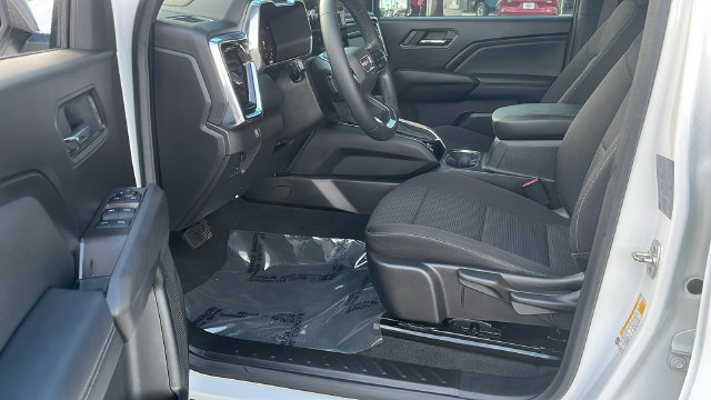Used 2025 GMC Canyon Elevation RWD image 17