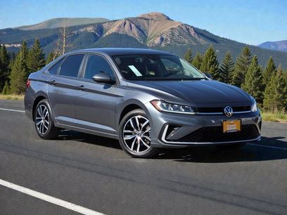 Used 2025 Volkswagen Jetta SE