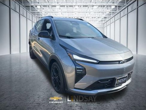 New 2027 Chevrolet Bolt RS w/ Technology Package FWD image 3
