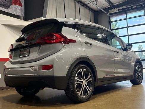 Used 2020 Chevrolet Bolt Premier w/ Infotainment Package FWD image 45