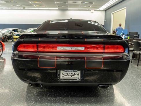 Used 2013 Dodge Challenger R/T w/ Blacktop Pkg image 10