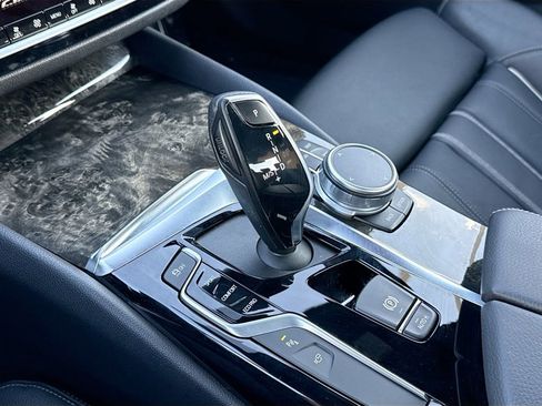 Used 2019 BMW 540i xDrive w/ Convenience Package image 29