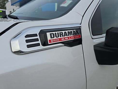 Used 2025 GMC Sierra 3500 Denali w/ Denali Reserve Package image 38