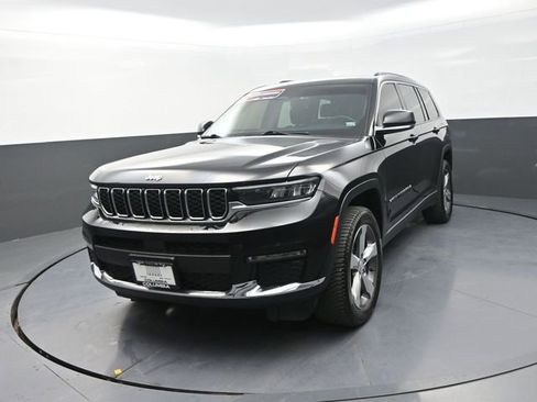 Used 2022 Jeep Grand Cherokee L Limited AWD/4WD image 6