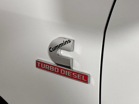 New 2026 RAM 2500 Laramie AWD/4WD image 23