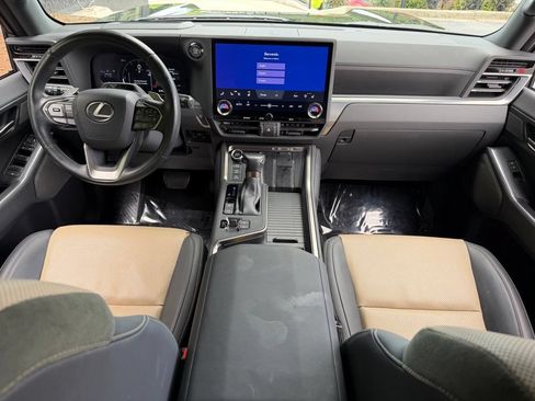 Used 2024 Lexus GX 550 AWD/4WD image 39
