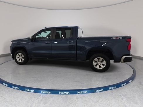 Used 2021 Chevrolet Silverado 1500 LT AWD/4WD image 9