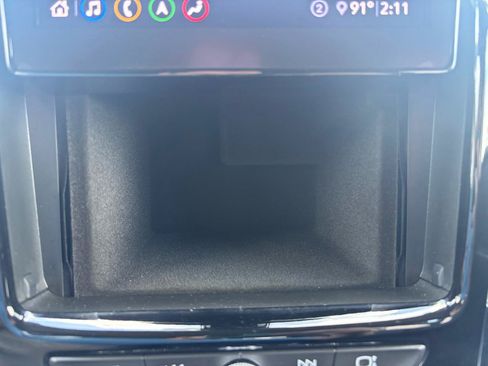 Used 2020 Chevrolet Traverse Premier AWD/4WD image 28