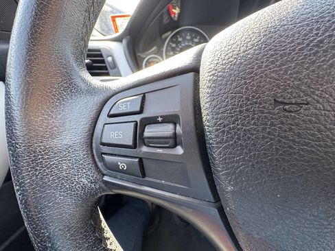 Used 2014 BMW 320i xDrive 320i xDrive AWD 4dr Sedan image 39