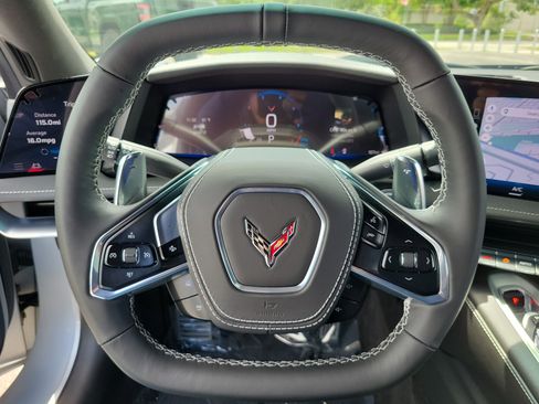 Used 2026 Chevrolet Corvette Stingray Convertible w/ 1LT RWD image 19